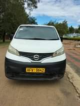 nissan nv200