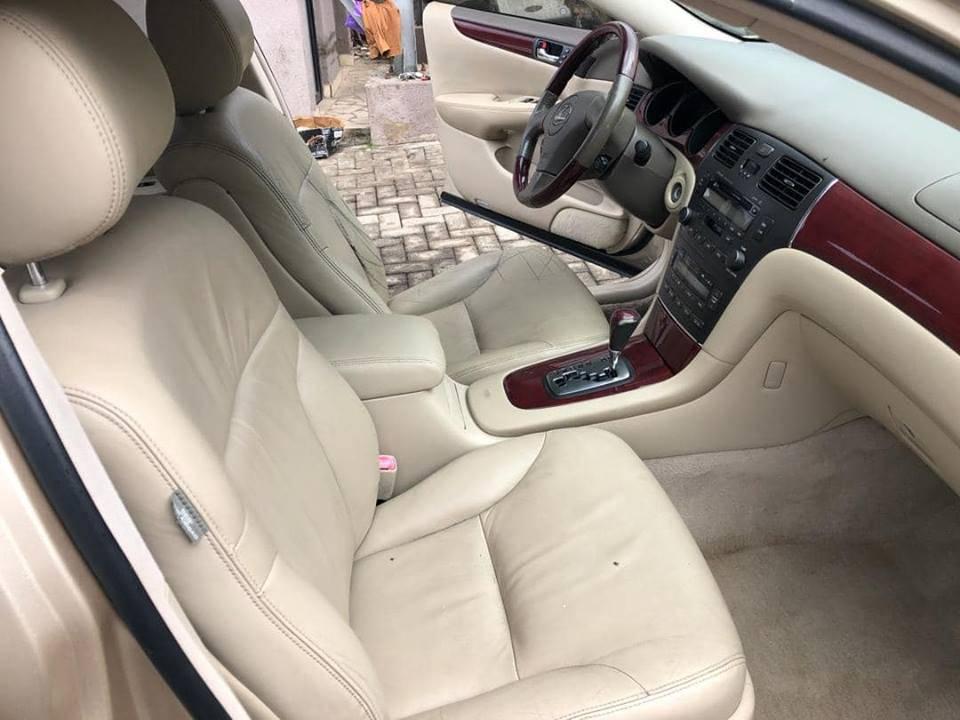 A picture of Lexus ES for sale 3750000