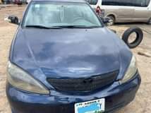 A picture of 2003 Toyota Camry Yes