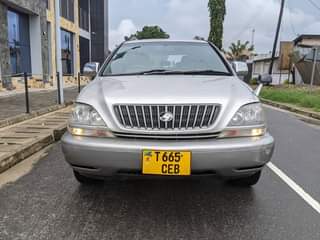 A picture of TOYOTA HARRIER BEI...........12.5M