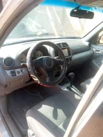 A picture of 2003 Toyota RAV4 4by4