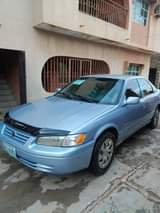 A picture of 2001 Toyota Camry LE
