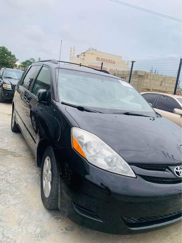 A picture of Available now Toyota Sienna Tokunbo 08 sharp and clean Nothing