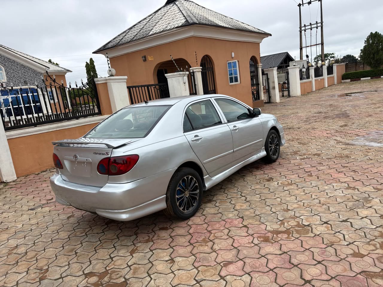 A picture of Toyota Corolla 2006 2007
