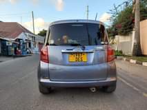 A picture of TOYOTA RACTIS
