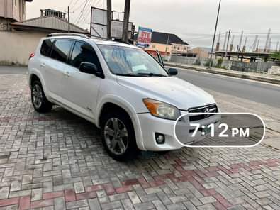 A picture of 3 Months Registered FIRST BODY TOYOTA RAV4 2010 Model Features