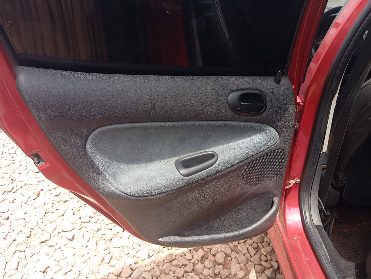 A picture of Extremely neatly used puegoet 206 manual transmission Ac needs attention