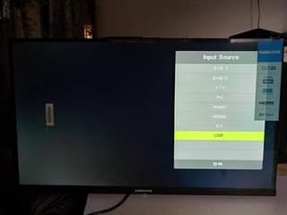 A picture of GLOBALSTAR frameless 32 Inches digital flat tv Ac Dc on