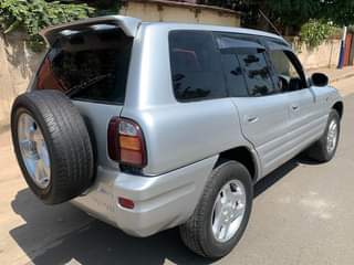 A picture of TOYOTA RAV 4