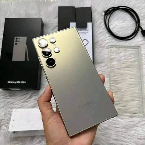 A picture of SAMSUNG S24 ULTRA