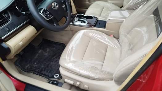 A picture of 2014 Toyota Camry tokumbo XLE Full option keyless Price 14