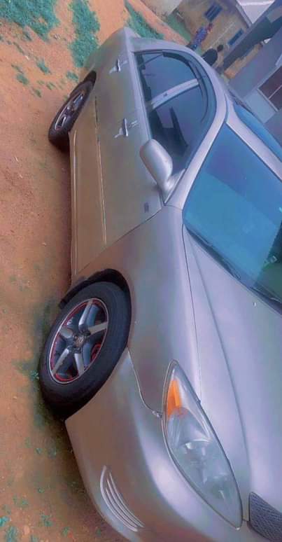 A picture of 2004 Toyota Camry 08069525376