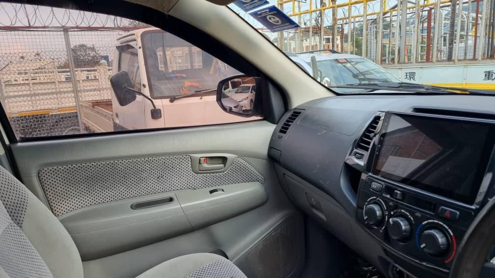 A picture of Toyota hillux 2015 78m