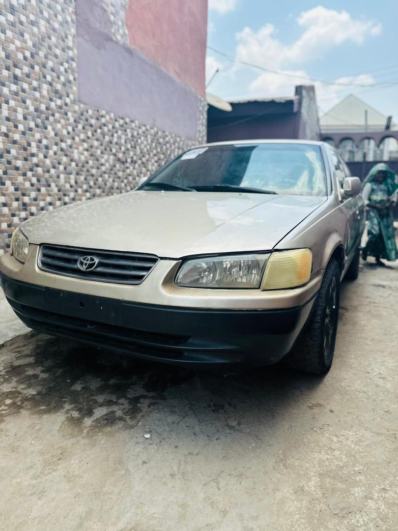 A picture of Car