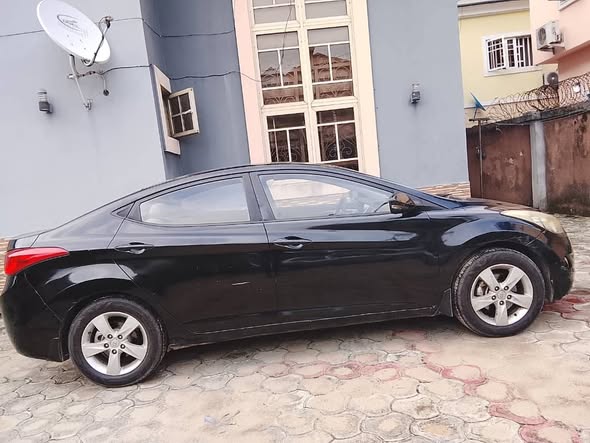 A picture of Hyundai Elentra