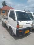 A picture of Suzuki carry milioni 2 600 000 gari imekaza tatizo mswaki