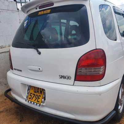 A picture of 2000 Toyota Spacio 263