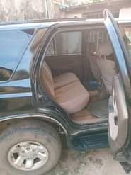 A picture of Toyota 4 Runner 1999 Painted on First body Sound engine