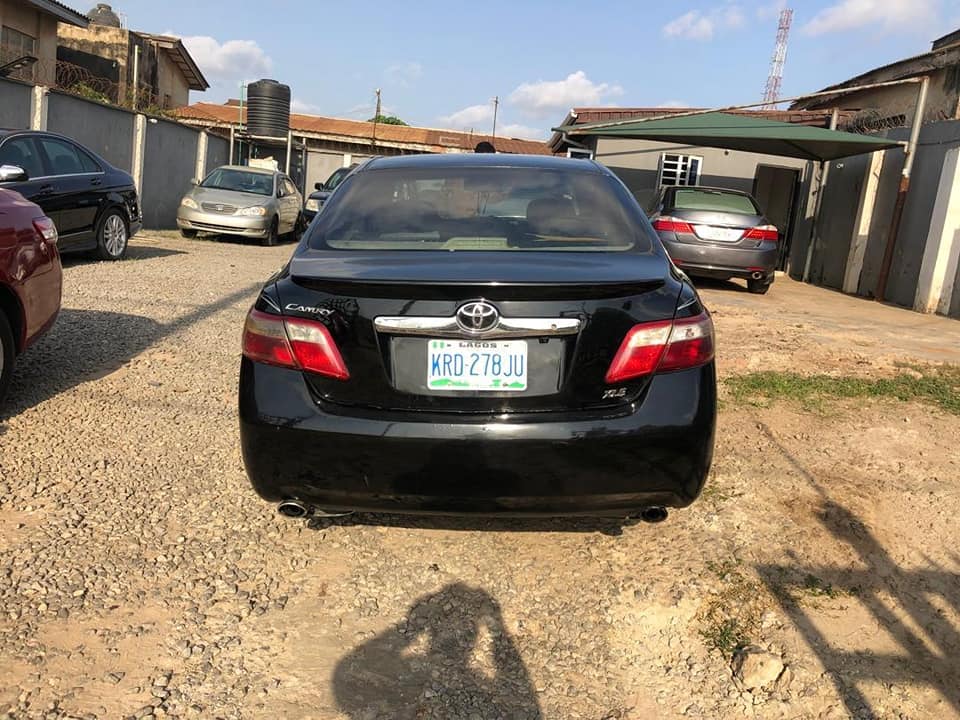 A picture of 07 Toyota Camry Call 08161328949 Price 5 700 000 Location