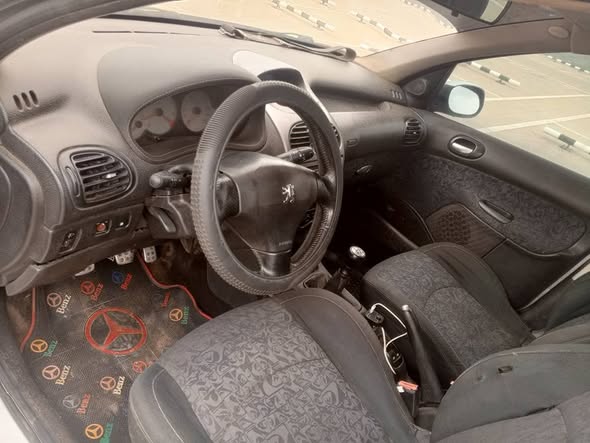 A picture of Peugeot 206 manual wagon Abuja
