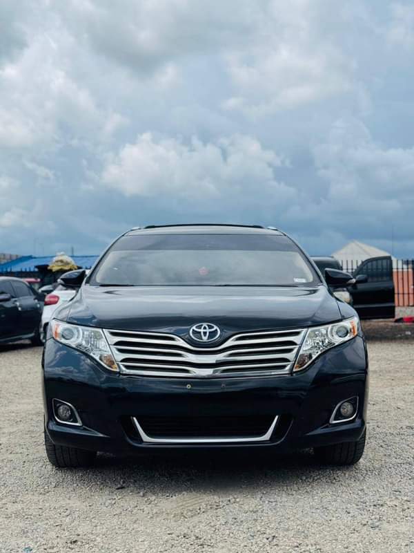 A picture of HOME USED Registered Toyota Venza 2015 model with duty paid