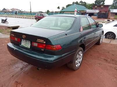 A picture of Toyota Camry Pencil