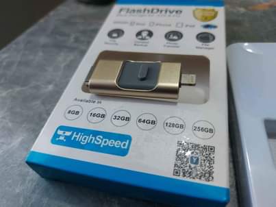 A picture of IPhone Ipad PC flas drive 64GB
