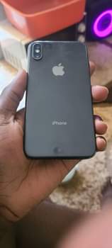A picture of Quick sale iPhone x 256gb face I d