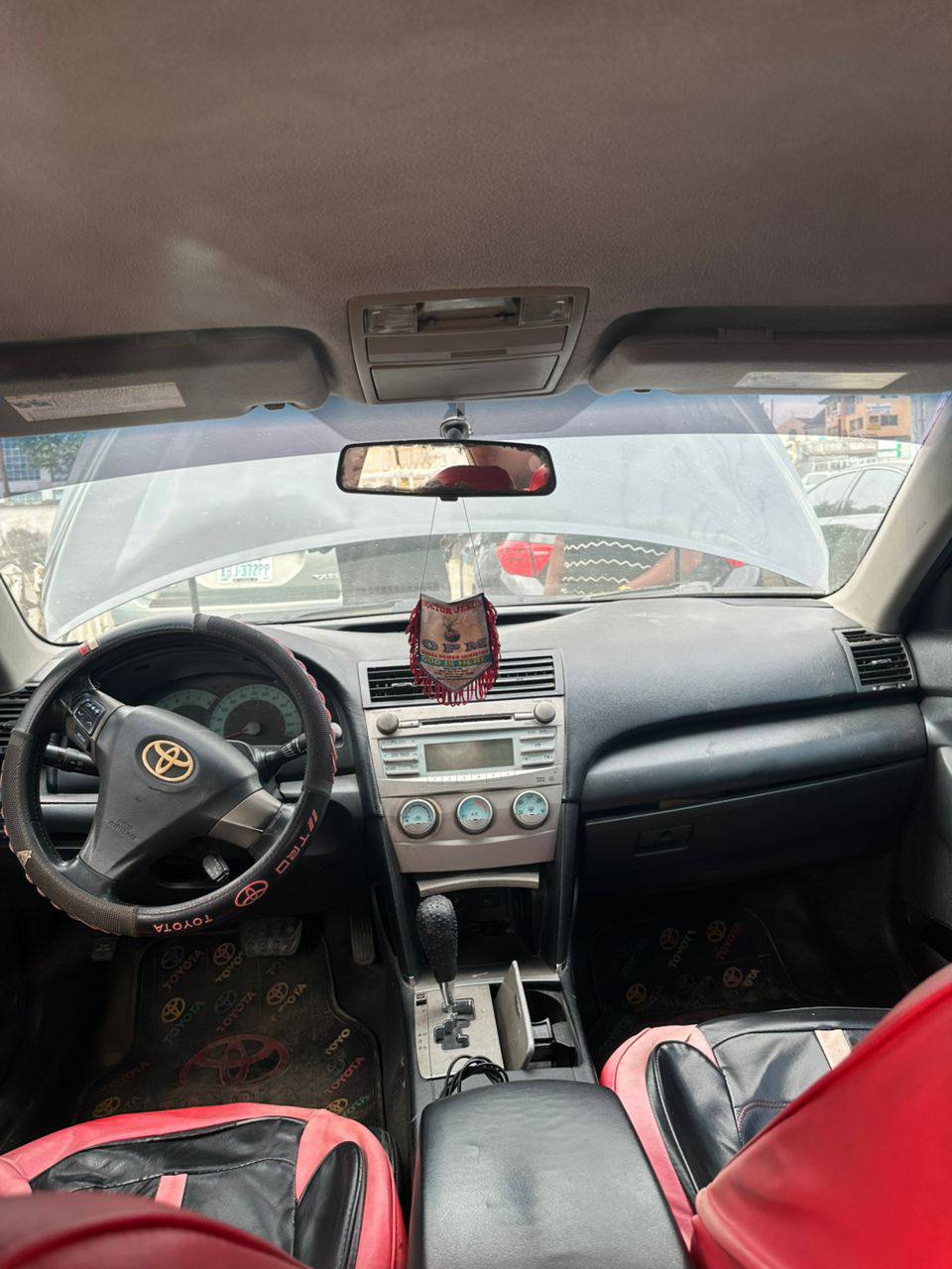A picture of Toyota camry