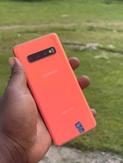 A picture of Samsung Galaxy s10
