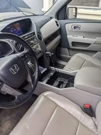 A picture of 2012 Honda Pilot 4WD Grey