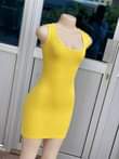 A picture of Body hugging dresses 30k