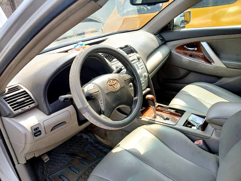 A picture of 08 camry