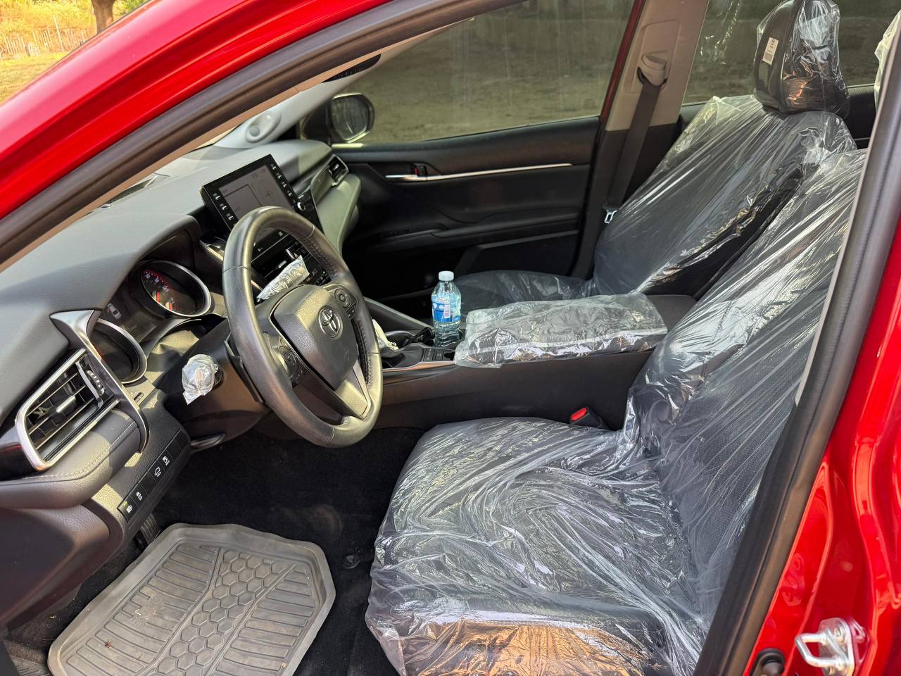 A picture of FOREIGN 2022 TOYOTA CAMRY