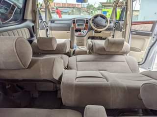A picture of TOYOTA ALPHARD