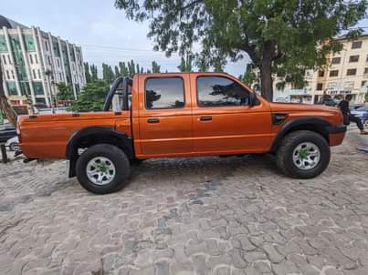 A picture of Ford Ranger 2002