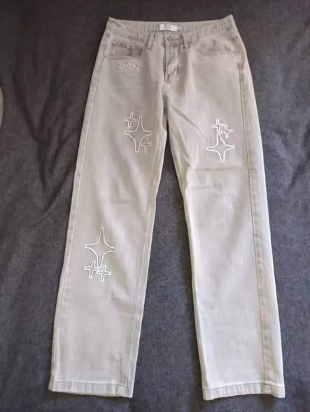 A picture of Male baggy jeans