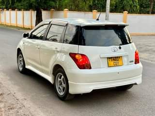 A picture of Toyota IST