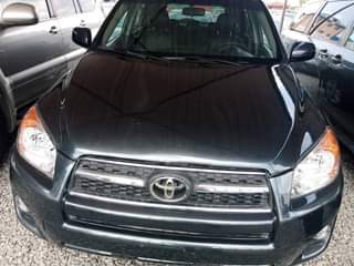 A picture of 2012 Rav4