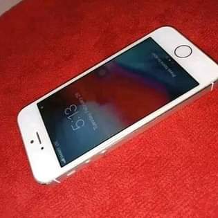A picture of Iphone 5s