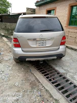 A picture of ML 350 08