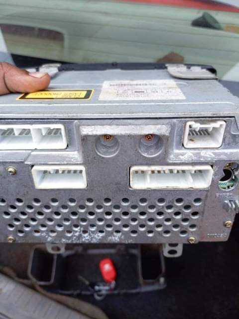 A picture of 05 Toyota Corolla sound system