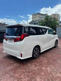 A picture of TOYOTA ALPHARD 2.5 2021