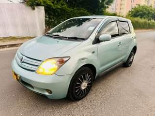 A picture of Toyota ist
