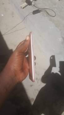 A picture of OPPO F1S GB 64 RAM 4 GB INAUZWA ELF 70