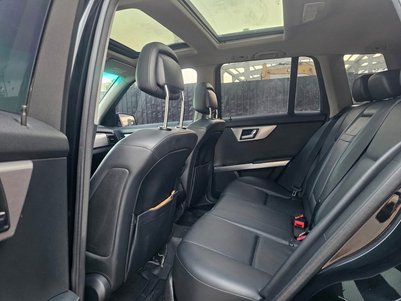 A picture of MERCEDES BENZ GLK350 2010