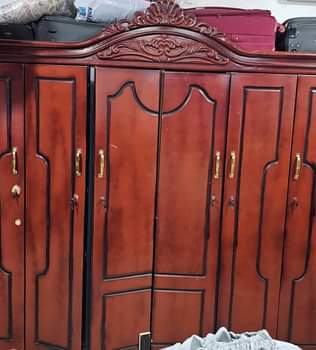 A picture of Cupboard Bed Ac Used in Good Condition