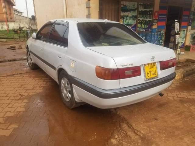 A picture of 1999 Toyota Priemo Good condition