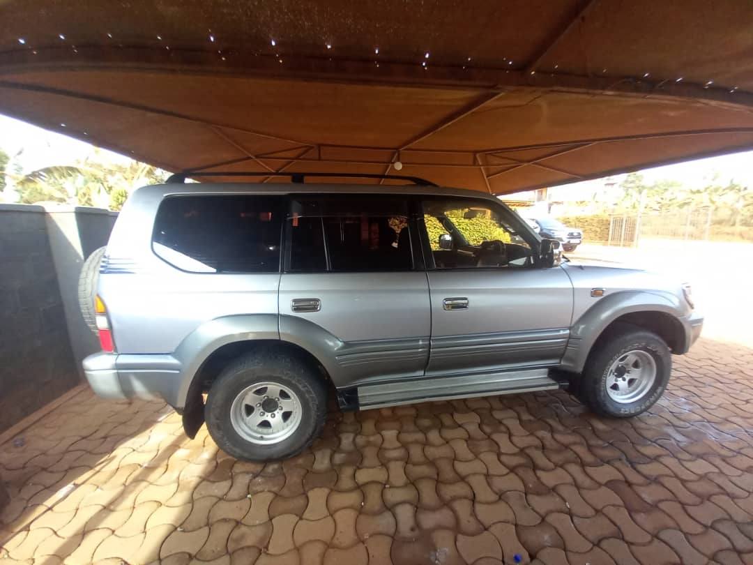 toyota fielder