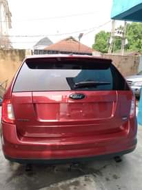 A picture of Ford Edge 08